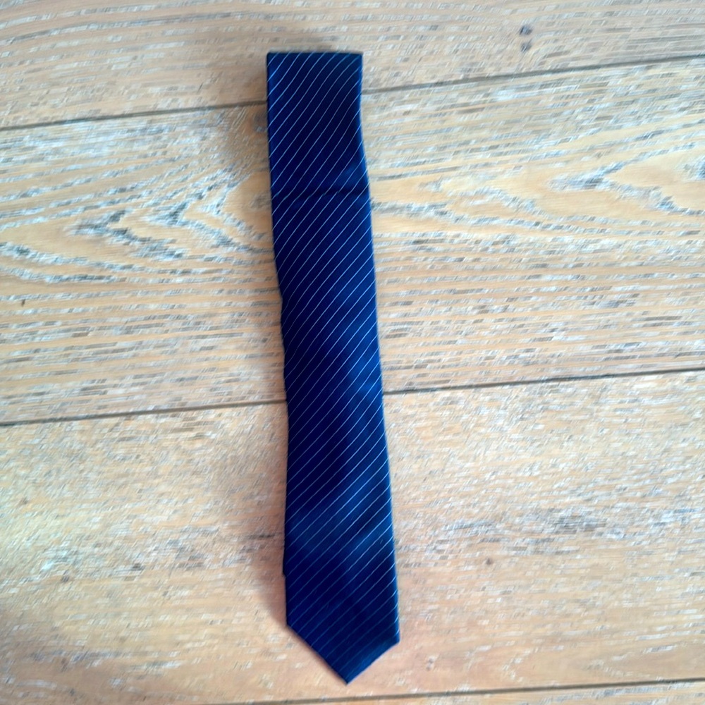 Kenneth Cole Silk Tie